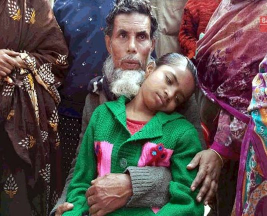 রাজবাড়ীতে সন্তানদের সামনে স্ত্রীকে কুপিয়ে হত্যা