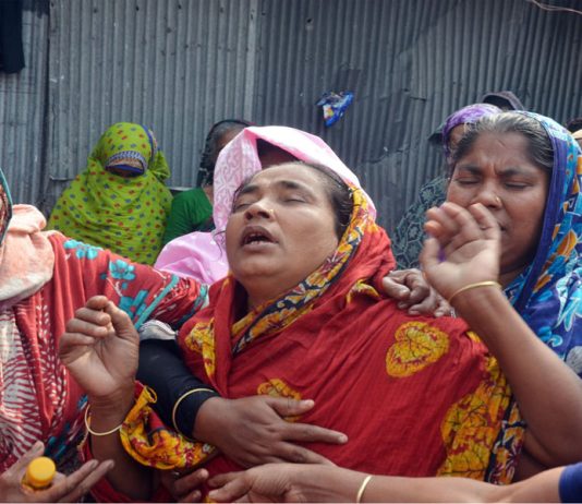 খোকসায় সড়ক দুর্ঘটনায় নির্মান শ্রমিক নিহত