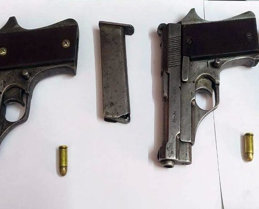 খোকসায় দুটি বিদেশী পিস্তলসহ দুই যুবক আটক