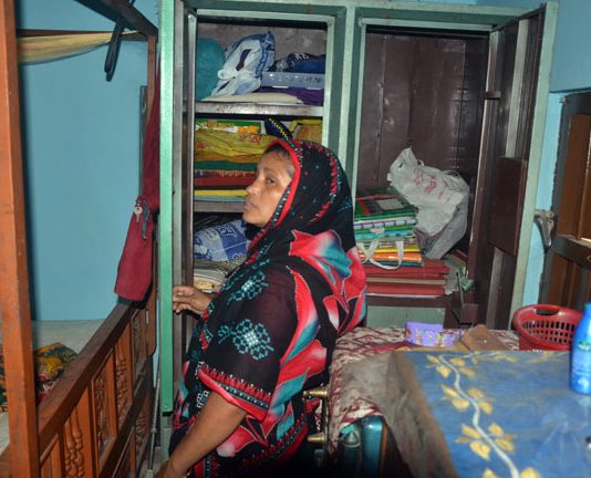 খোকসায় জমির সীমানার পিলার নিয়ে হামলায় আহত ৮