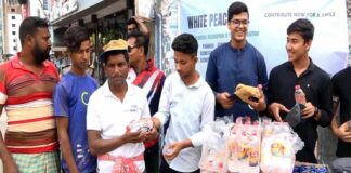 কুষ্টিয়ায় বিশুদ্ধ খাবার পানি ও স্যালাইন বিতরণ