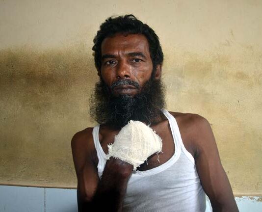 খোকসায় গ্রাম পুলিশের উপর হামলা