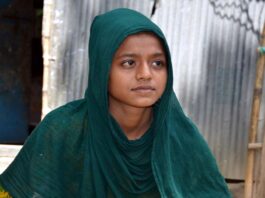 সাহসী ছাত্রী মিনু নির্যাতিতদের পাশে দাঁড়াতে চায়
