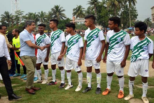 খোকসায় বঙ্গবন্ধু জাতীয় গোল্ডকাপ ফুটবল টুর্নামেন্টের উদ্বোধন