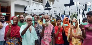 খোকসায় চেয়ারম্যানের বিরুদ্ধে ভিজিএফ এর চাউল আত্মাতের অভিযোগ