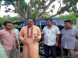 কুমারখালীতে সাবেক এমপির গাড়ি ভাঙচুরের অভিযোগ