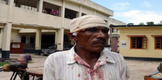 খোকসায় বিদ্যুতের খুটি পোতা নিয়ে হামলায় ৫ জন আহত