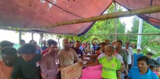 খোকসায় ভেলা বাইচ প্রতিযোগীতা