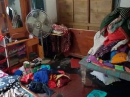 হরিণাকুন্ডুতে এক বাড়িতে ডাকাতি