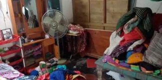 হরিণাকুন্ডুতে এক বাড়িতে ডাকাতি