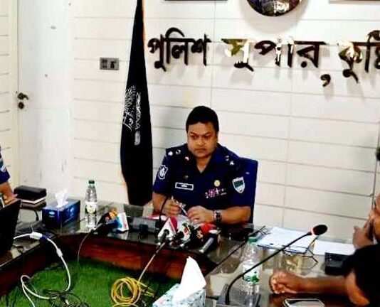 কুষ্টিয়া প্রেসক্লাব নেতৃবৃন্দের সাথে এসপির মতবিনিময়