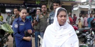 আমের চালানে মিললো গাঁজা, নারী আটক