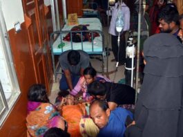 প্রবাসী স্বামীকে লাইভে রেখে স্ত্রীর আত্মহত্যার চেষ্টা