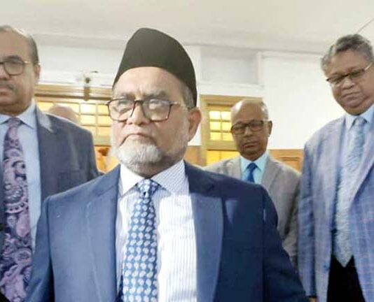 যুক্তরাষ্ট্রের ভিসা নীতিতে বিচলিত নই: বিদায়ী প্রধান বিচারপতি