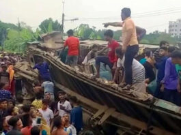 ভৈরবে ট্রেন দুর্ঘটনায় নিহতের সংখ্যা ১৫ ছাড়িয়েছে