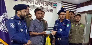 চুরি হওয়া ৩৮টি মোবাইল ও নগদ টাকা উদ্ধার