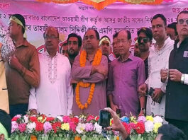 ঝিনাইদহে প্রচার শুরু করলেন নৌকার প্রার্থী