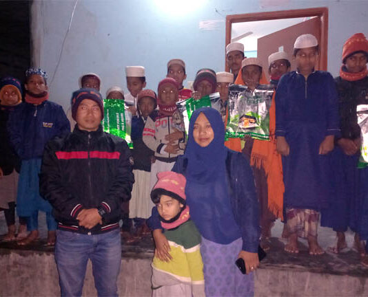 খোকসায় এতিমরা পেলো দুম্বার মাংশ