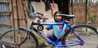 শোভা বিভাগীয় প্রতিযোগীতায় পৌঁছেছে ধার করা বাই সাইকেল