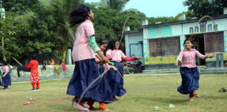 এক পসলা রোদ ও শিশুরা