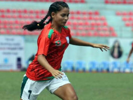 ভারতের ইস্টবেঙ্গলে যাচ্ছে ফুটবলের পোস্টারগার্ল সানজিদা আক্তার