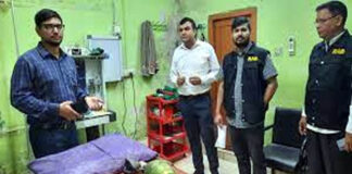 ঝিনাইদহে প্রাইভেট হাসপাতাল ও ক্লিনিকে ভ্রাম্যমান আদালতের অভিযান