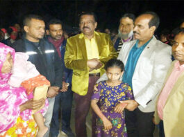 নির্বাচনী সহিংসতায় নিহতের পরিবারকে এমপির সহায়তা প্রদান