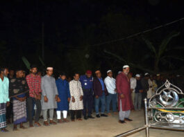 খোকসায় বড় চাচার পাশেই বৃষ্টির দাফন করা হলো