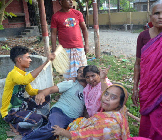 উপজেলা ক্যাম্পাসে বন বিভাগের গেট ভেঙ্গে পরে শিশু নিহত