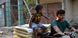 মিছরির বেহাল দশা