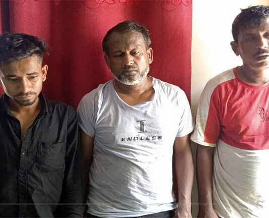 অগ্রণী ব্যাংক থেকে ২ লাখ টাকা নিয়ে চম্পট দুই প্রতারক