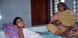 কৃমি নাশক ট্যাবলেট খেয়ে স্কুল ছাত্রী হাসপাতালে