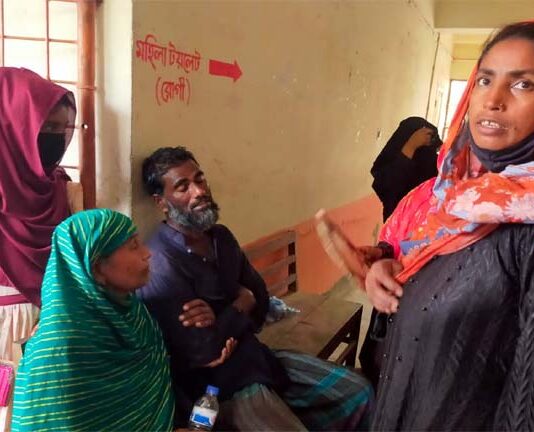 কুমারখালীতে স্ত্রীর বড় ভাইকে কুপিয়ে হত্যা, আহত ৫