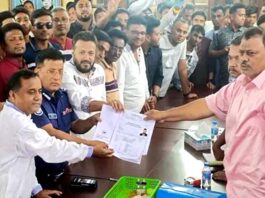 সেই অতিরিক্ত ডিআইজির বিরুদ্ধে ব্যবস্থা নিতে ইসির নির্দেশ