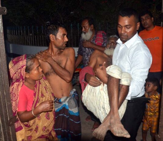 নির্বাচনি বিরোধ: প্রতিপক্ষের হামলায় পিতা পুত্র আহত