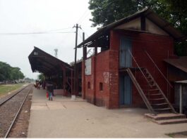 জনবল সংকট : ৪০ মিনিট বিলম্বে চলে এক জোড়া ট্রেন