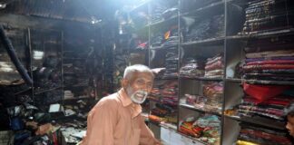 বিদ্যুতের আগুনে ১৫ ব্যবসা প্রতিষ্ঠান ভস্মীভূত