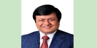 কর্মস্থলে অনুপস্থিত থাকয় শাস্তির মুখে পড়তে পারেন মতিউর