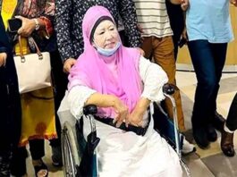 খালেদা জিয়া হাসপাতাল থেকে বাসায় ফিরেছেন