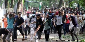 সারাদেশে আন্দোলনকারী শিক্ষার্থীদের উপর হামলা, নিহত ৬ জন