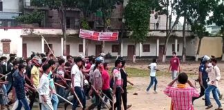 ঝিনাইদহে আন্দোলনকারী শিক্ষার্থীদের উপর ছাত্রলীগের হামলা