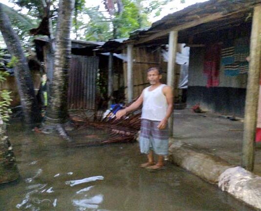 খোকসা পৌর এলাকার ২ হাজার মানুষ পানিবন্দি