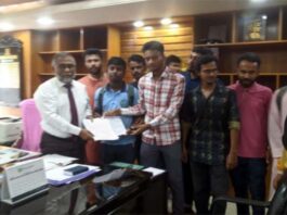 ইবি-কুমারখালী রুটে বিশ্ববিদ্যালয়ের বাস চালুর দাবীতে স্মারকলিপি পেশ