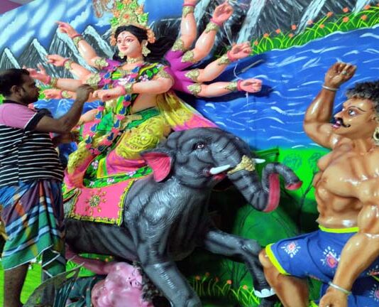 খোকসায় ৬২ মন্ডপে দূর্গা পূজার চুড়ান্ত প্রস্তুতি চলছে