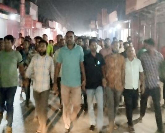 খোকসায় কৃষকদলের আহবায়কে অপসারণের দাবিতে বিক্ষোভ সমাবেশ