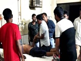 ছাদ থেকে ফেলে দিয়ে কলেজ ছাত্রকে হত্যা