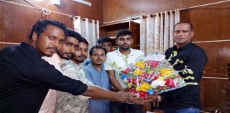 খোকসার ওসির সাথে সাংবাদিক ও সুধীজনের সাক্ষাৎ