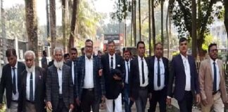 ঝিনাইদহে আইনজীবী হত্যার প্রতিবাদে বিক্ষোভ সমাবেশ