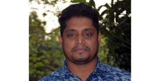 নিষিদ্ধ ছাত্রলীগের সাবেক নেতাকে আটক করে পুলিশে দিল ছাত্র-জনতা