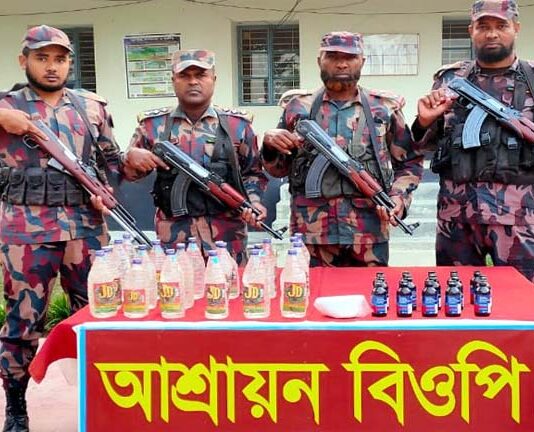 কুষ্টিয়ায় বিজিবি’র অভিযানে কোকেন জব্দ